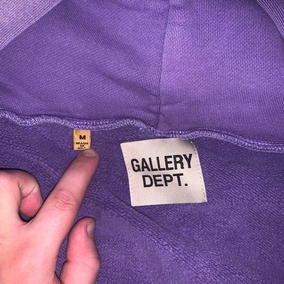 Gallery dept zip up hoodie - ART on display by JOSUÉ THOMAS - Picture 6 of 10
